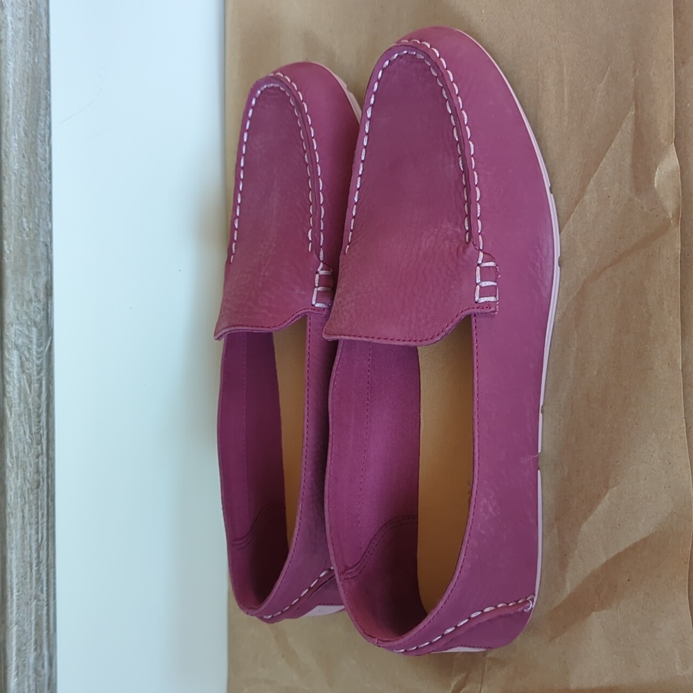 NWOT SPERRY BAY BOC BERRY